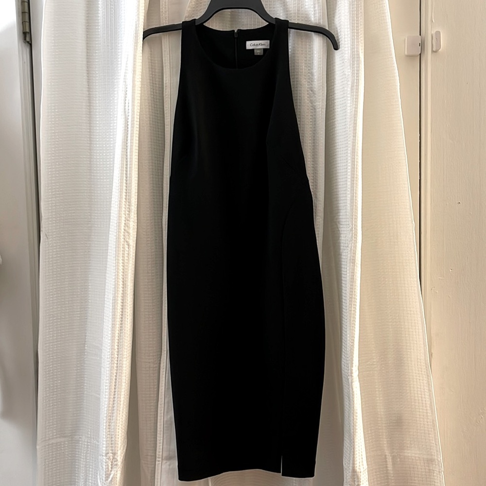 Calvin Klein Black Fitted 6 inch slit black work to cocktails dress